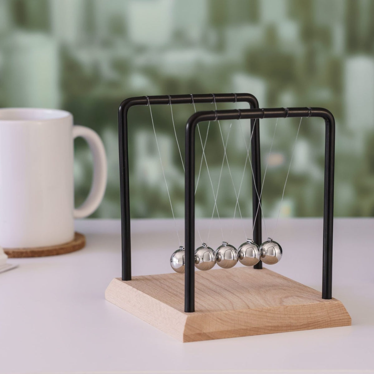 Newton's Cradle 14cm — Heebie Jeebies